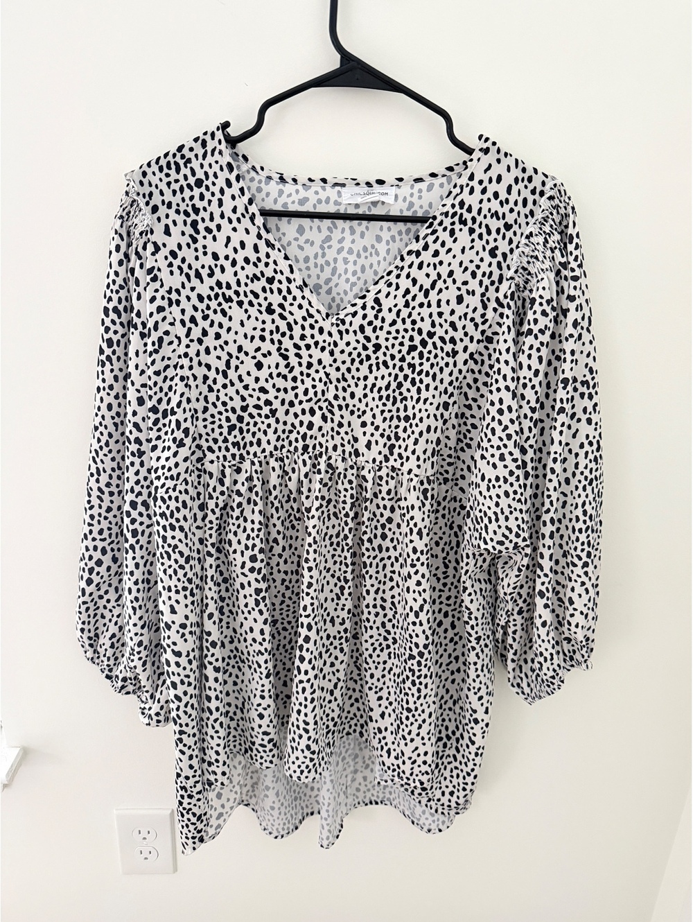 White House Black Market Black & White Animal Print Babydoll Blouse| size 2X